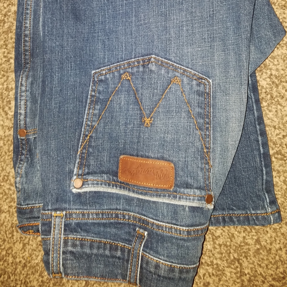 Wrangler retro 34 by 36
